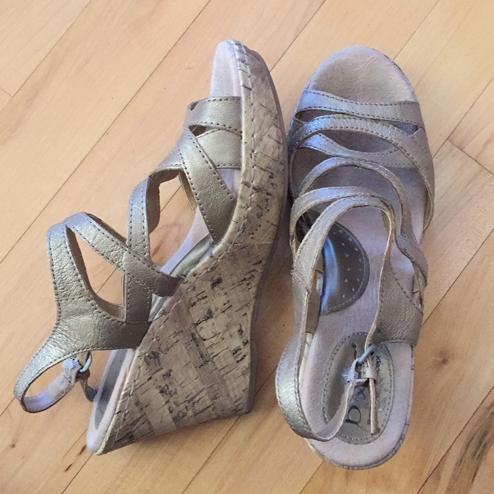 Born wedge heels